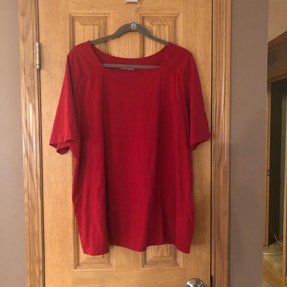 Red Square Neck T-shirt - Picture 3 of 6